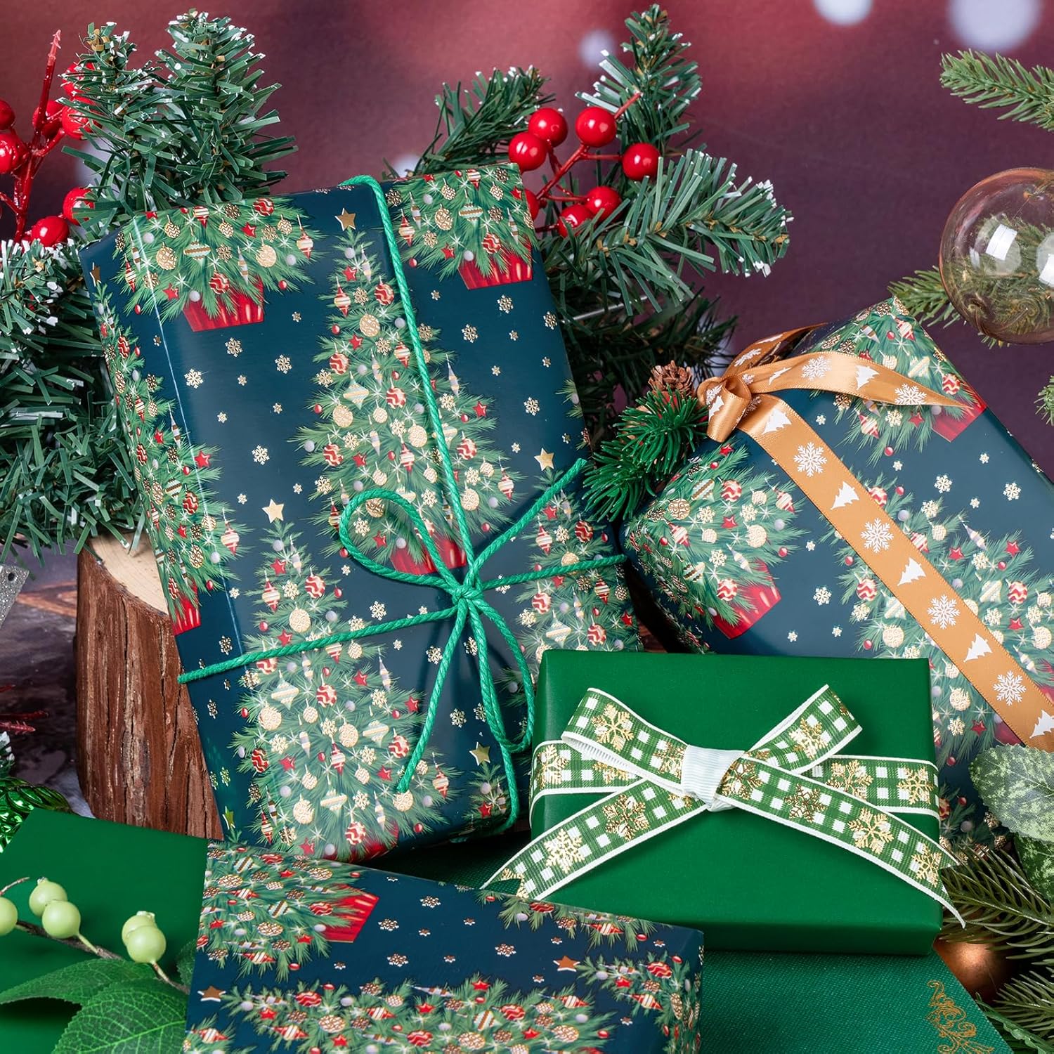 Reversible Green Tree Holiday Wrapping Paper™